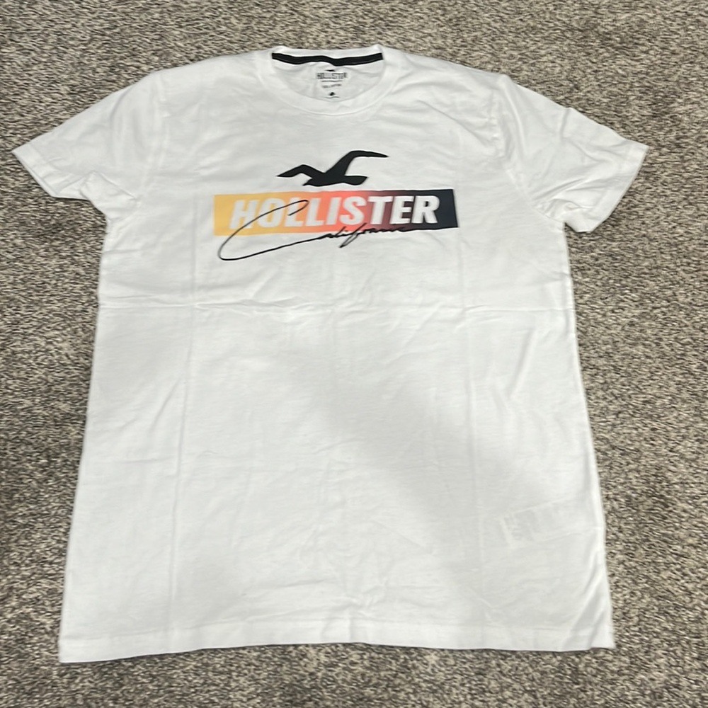 New white Hollister shirt men’s small